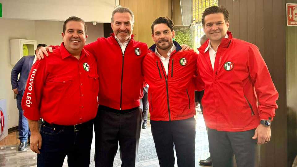 Adrián de la Garza PRI Nuevo León Defensor de México