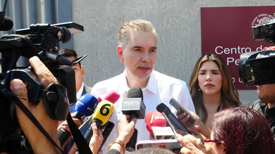 Senador afirma que guerra sucia ya tiene consecuencias legales