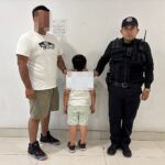Policía de Monterrey localiza a menor extraviado en Plaza Morelos