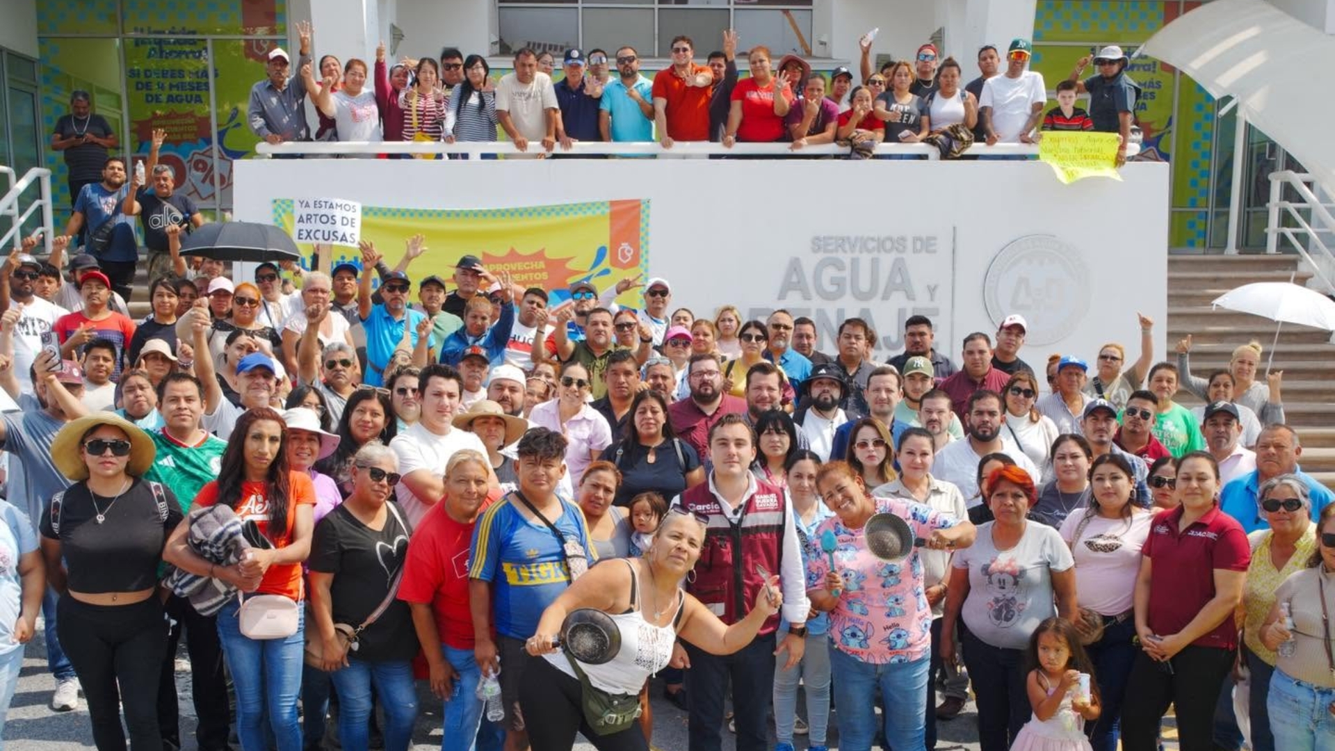 Vecinos de García levantan plantón por falta de agua