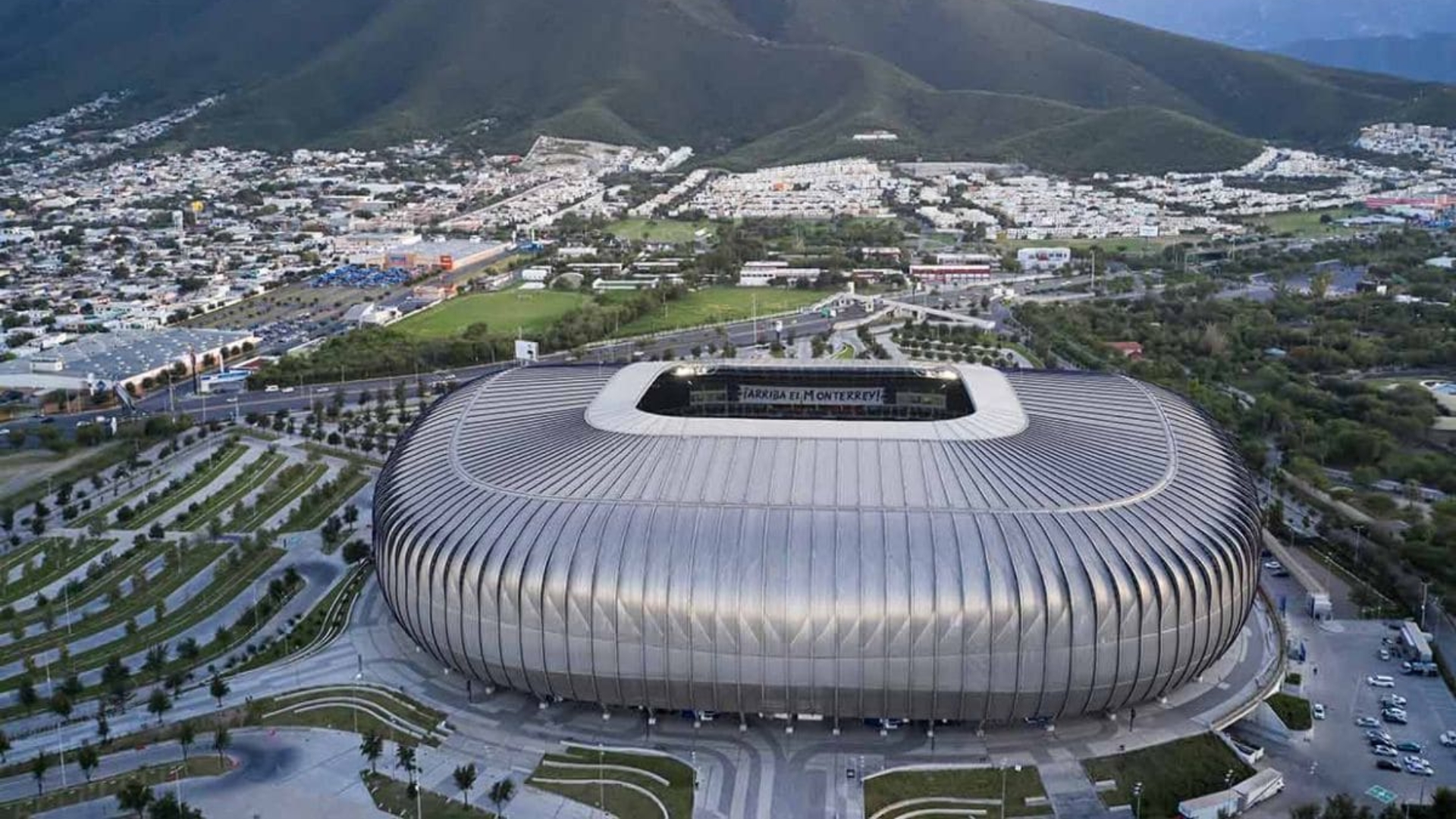 Nuevo León declara inhábil el lunes por el Mundial