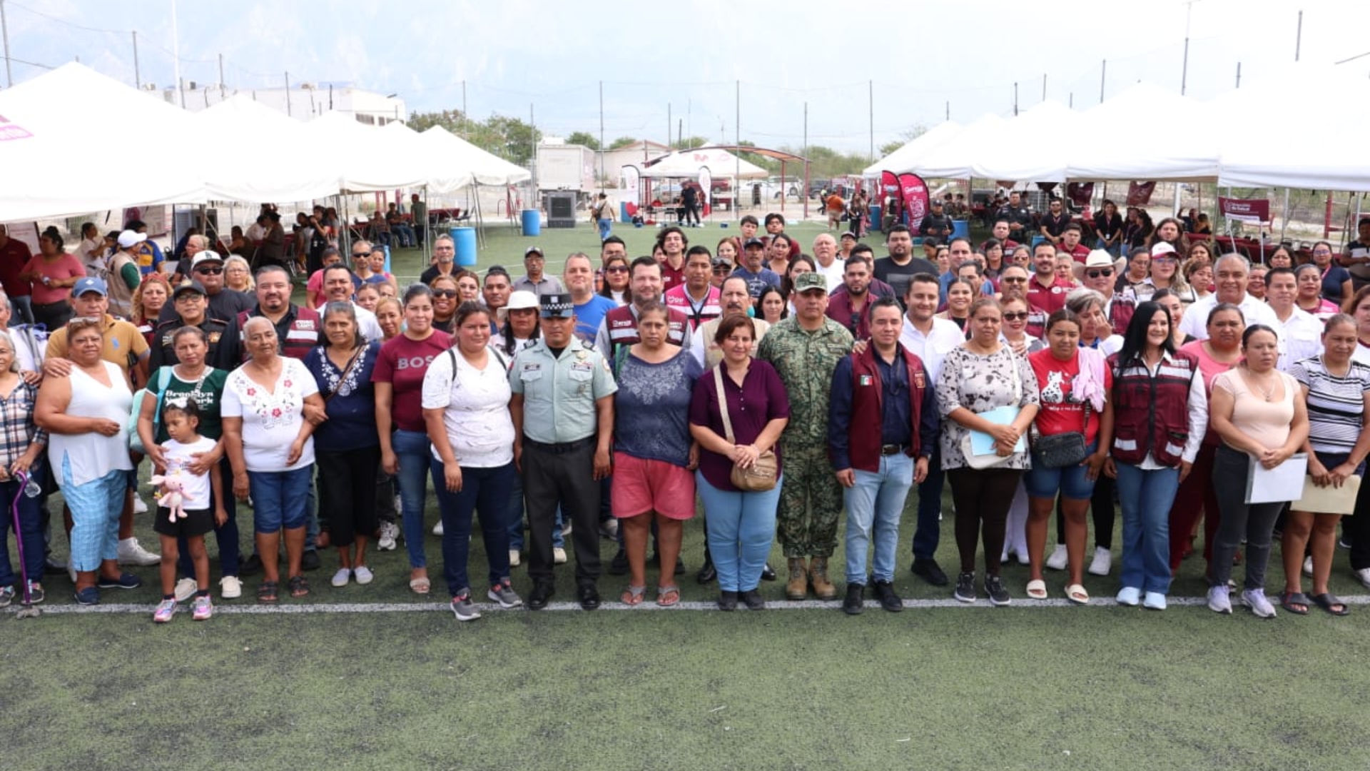 Feria de Paz beneficia a 400 familias en García