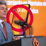 Analizan prohibir celulares en escuelas de NL