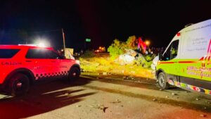 Mueren dos personas tras choque entre tráiler e Impala en Galeana